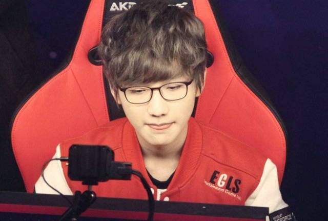 他不仅在进 他不仅在进